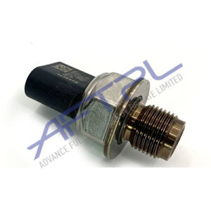 COMMON RAIL FUEL INJECTOR RAIL PRESSURE SENSOR TATA ULTRA CONTINENTAL 85PP40-02MYA, 85PP40-02