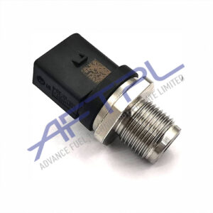 Common Rail Pressure Sensor 0 281 002 700, 0281002700 Suitable for MERCEDES A0051535828